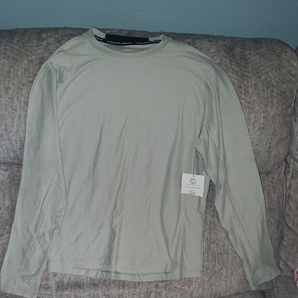 🔴 Classic Light Gray Long Sleeve Tee